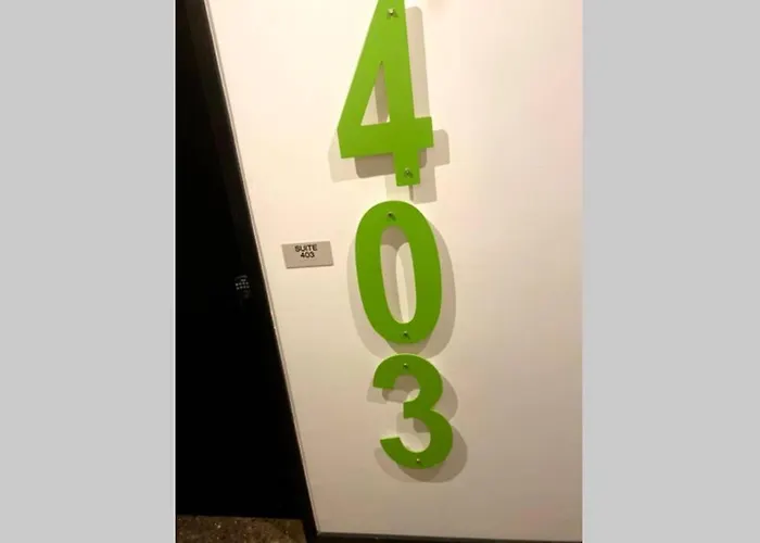 3e-*new* -5 Min From Downtown, Sleeps 4 Apartment Pittsburgh